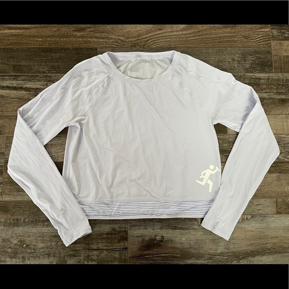 Lululemon pale purple crop top sz 4